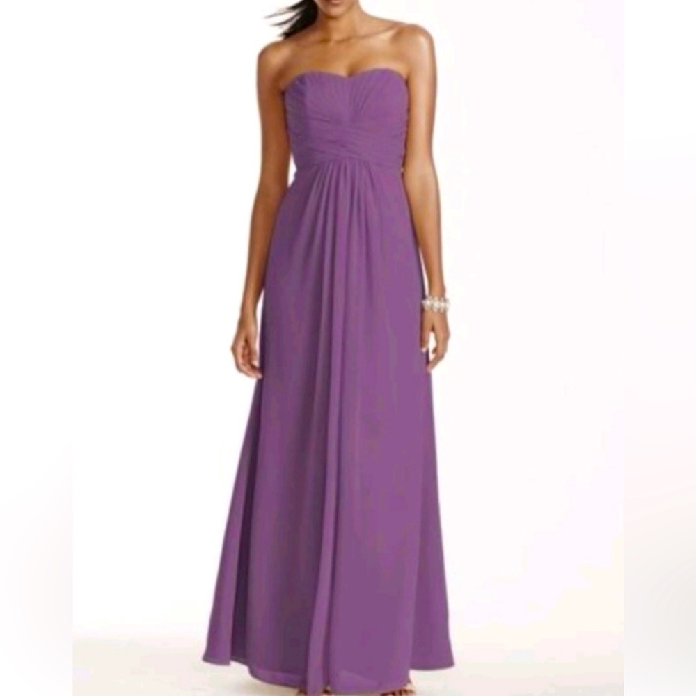 DAVID’S BRIDAL Lilac Strapless Long Wedding Prom Dress size 4